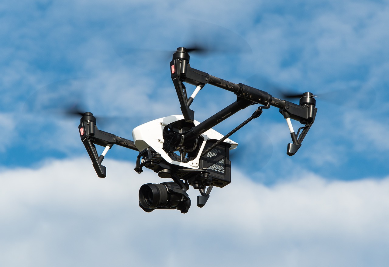 drone-gae0d32943_1280