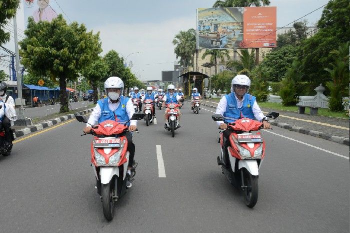 Menteri ESDM: Pimpin Parade Motor Listrik “Kampanyekan Energi Bersih”